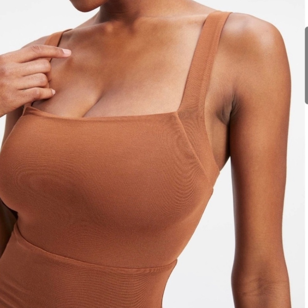GOOD AMERICAN 90s Tank Midi Dress